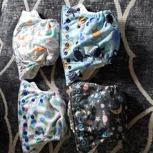 4 Thirsties cloth diapers